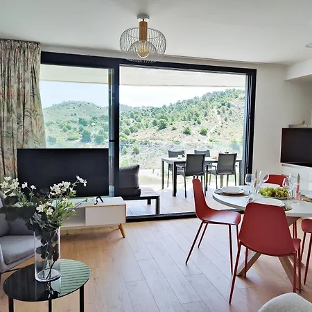 Allonbay & Beach Apartment