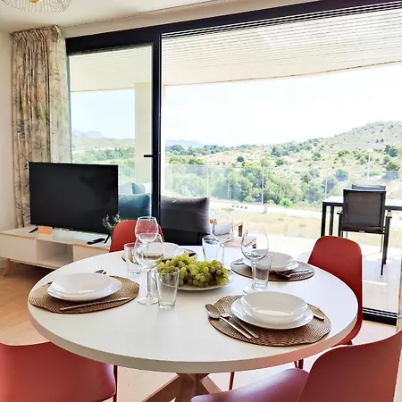 Allonbay & Beach Apartment