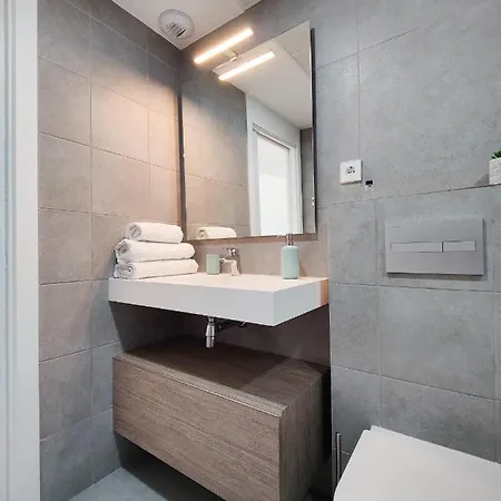 Allonbay & Beach Apartment